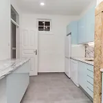 Quarto Aconchegante Com Janela E Vista Para Cidade Séjour chez l'habitant *