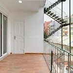 Quarto Aconchegante Com Janela E Vista Para Cidade Accommodatie bij particulieren