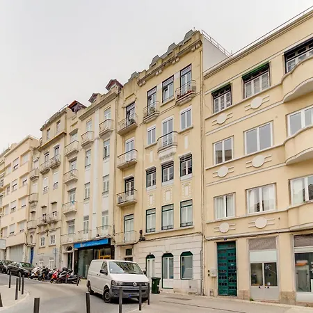 Habitación en casa particular Quarto Aconchegante Com Janela E Vista Para Cidade Lisboa